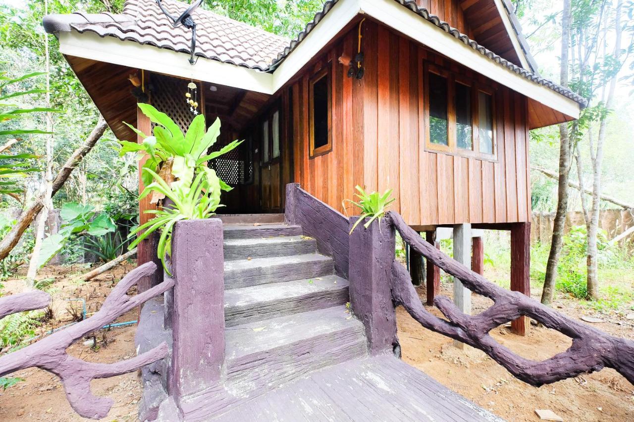 Oyo 604 Ruen Mai Horm Resort Trang Exteriör bild
