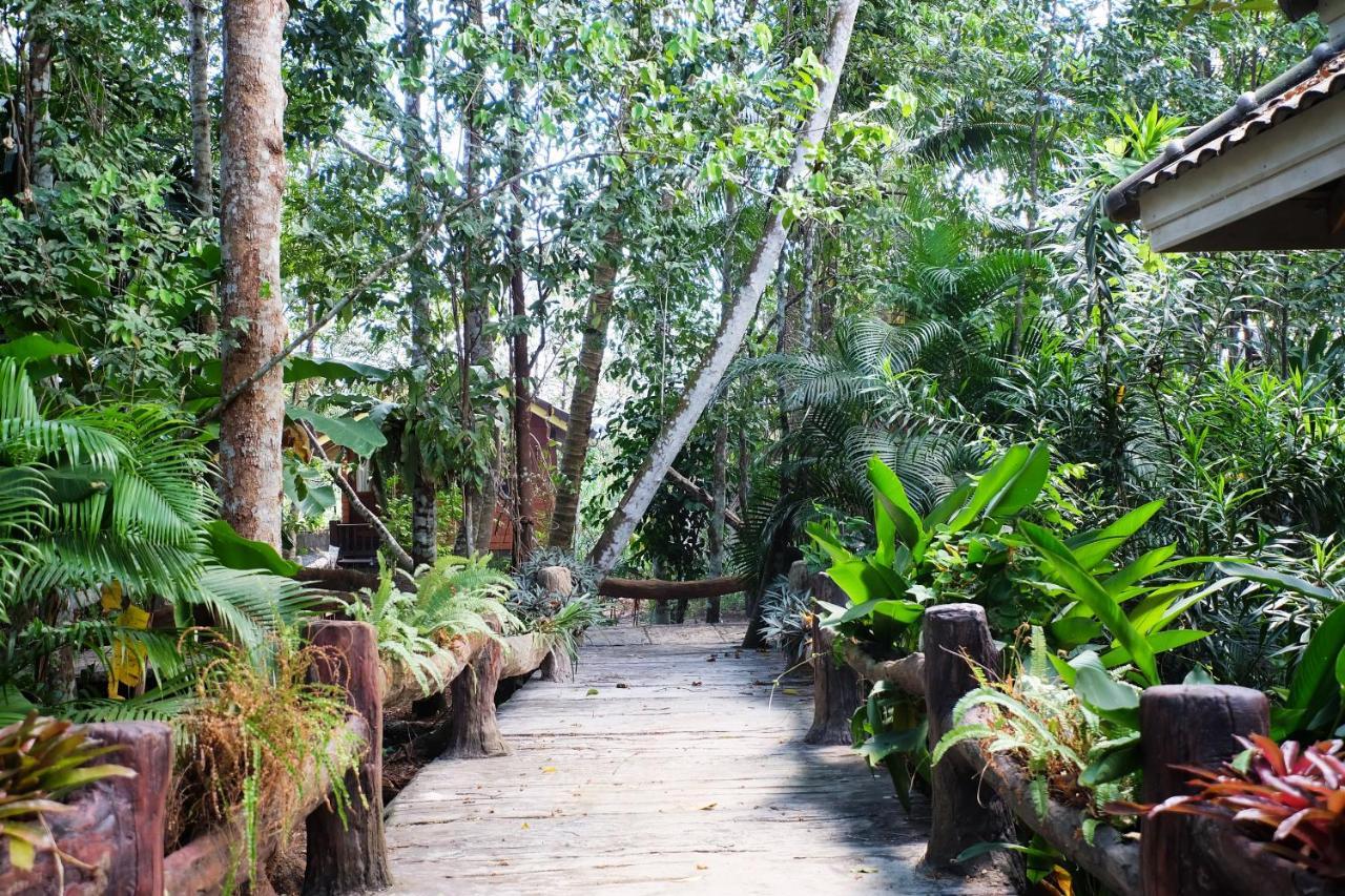 Oyo 604 Ruen Mai Horm Resort Trang Exteriör bild